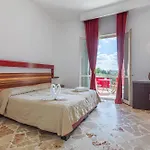 Divino Hotel 3*