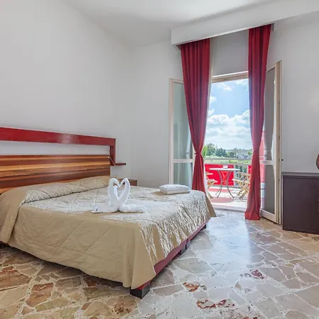 迪维努酒店 酒店 3*